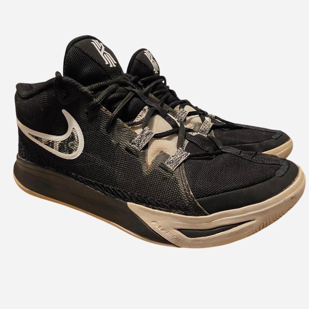 Nike Kyrie 5 basketball sneakers